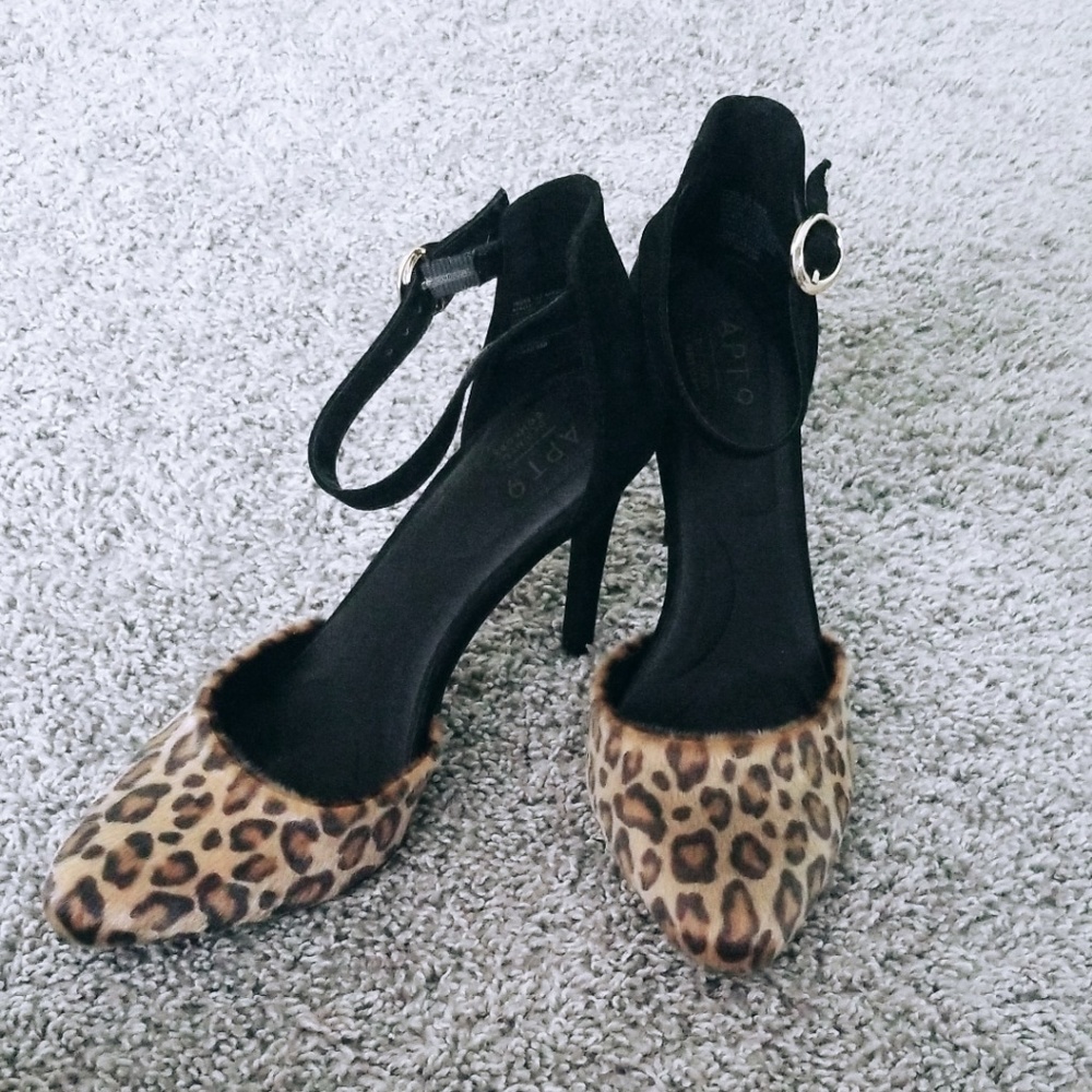 Apt 9 leopard high heels size 7.5 NEW